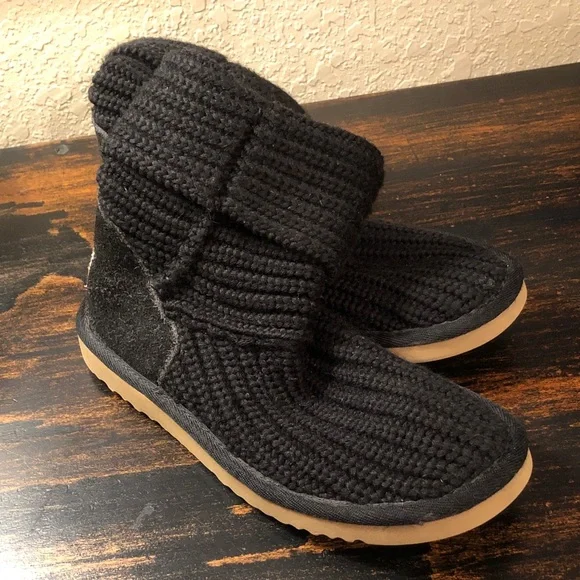 UGG Black Knit Boots 6 *Read description* - Picture 6 of 9